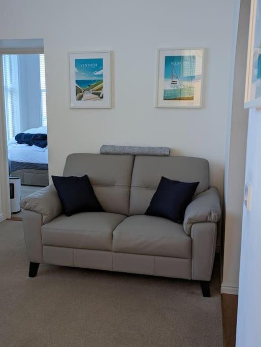 1 Bed Apartment - Sea View Shanklin Exterior foto