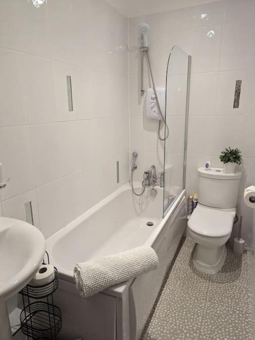 1 Bed Apartment - Sea View Shanklin Exterior foto